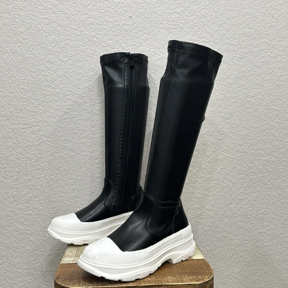 Azalea Wang Lois Faux Leather Platform Sneaker Boots Size 6.5